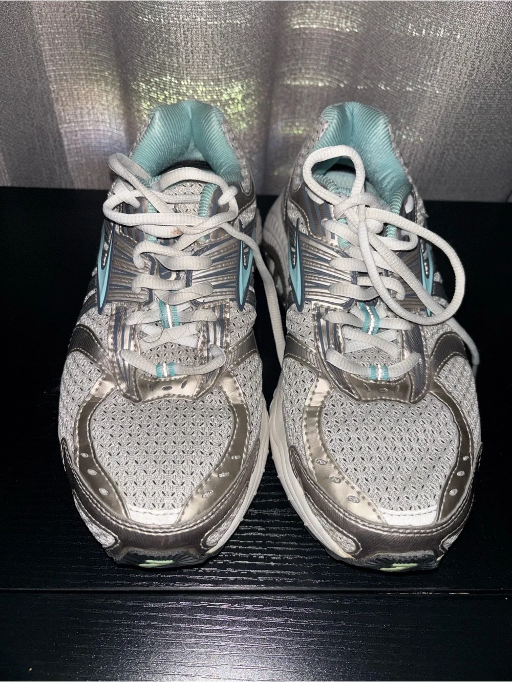 Womens Brooks Ariel Walking Shoes Sneakers Sz 8.5 - Great Condition